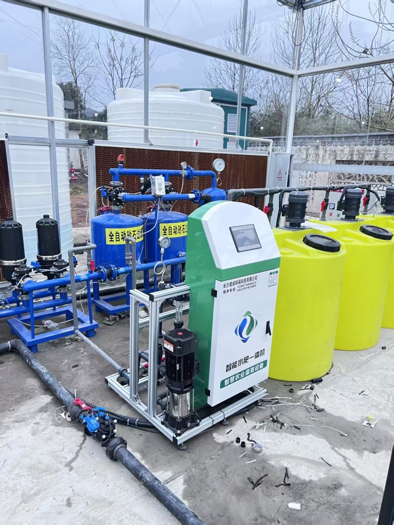 086afa2cd4615e567878c3a52f7cfbeb